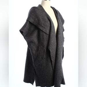 M.Tsubomi unique coat